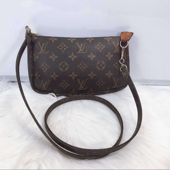 100% Authentic Louis Vuitton Pouchette Accessories - Picture 2 of 8